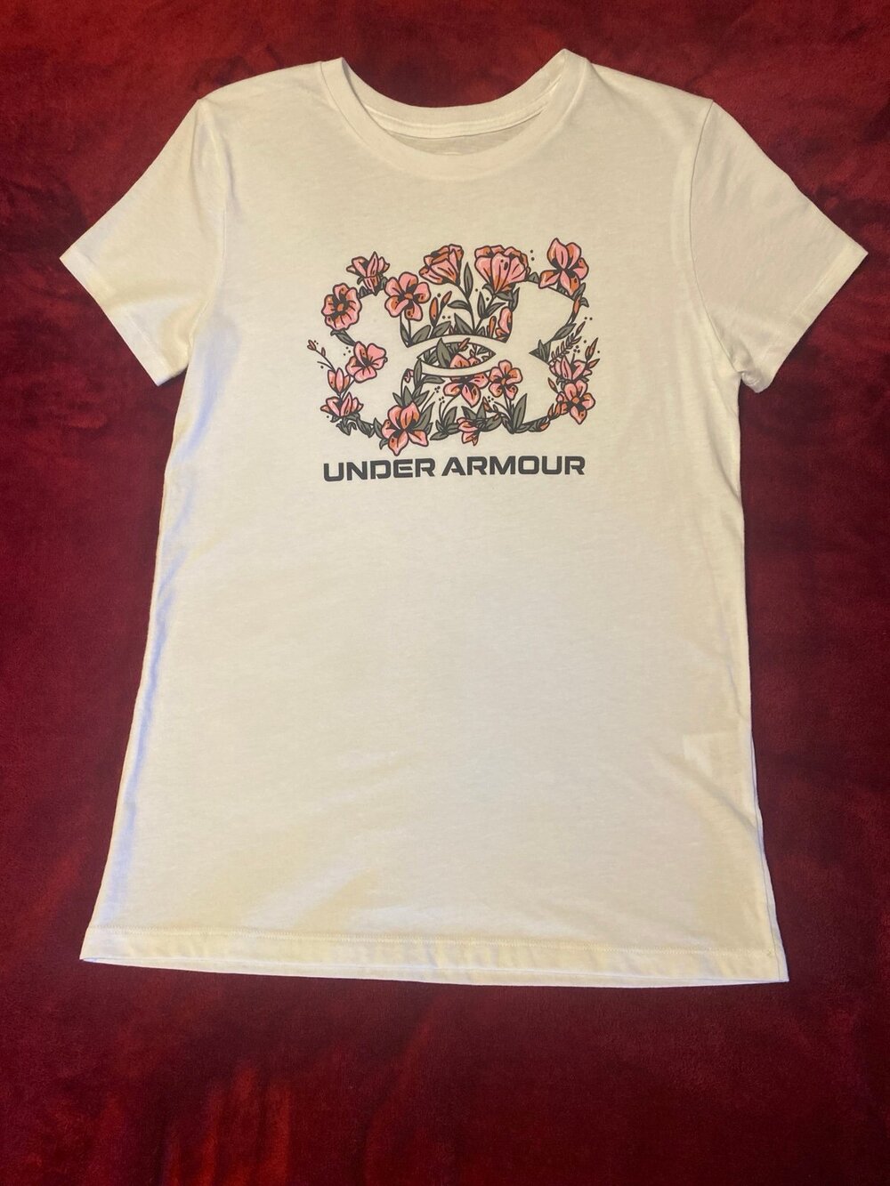 Women’s Under Armour Tshirt